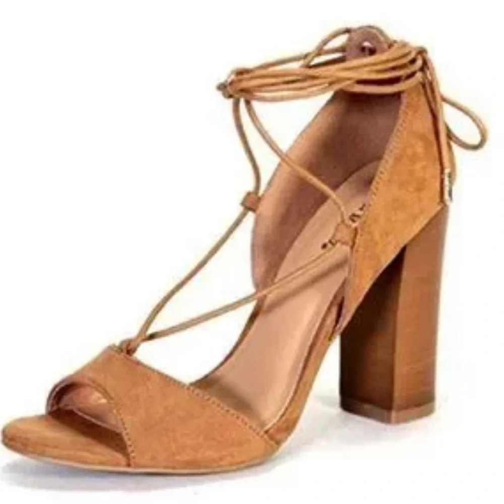 Size 7 bamboo faux suede strappy tie heels in excellent condition